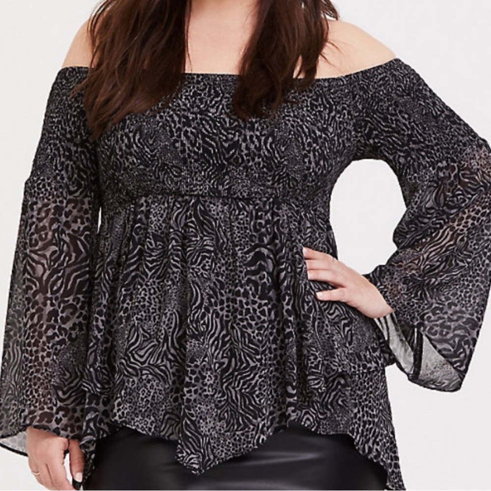 Women's Black Patterned Off-Shoulder Top